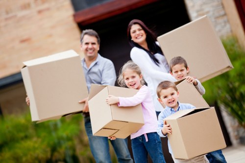 Flexible moving support for flats and businesses in Limehouse