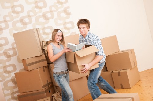 Local movers handling access and parking challenges in Limehouse